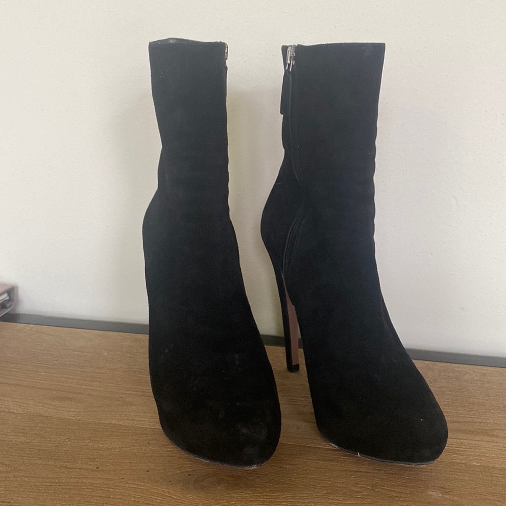 Prada, black , 37.5 or 7.5